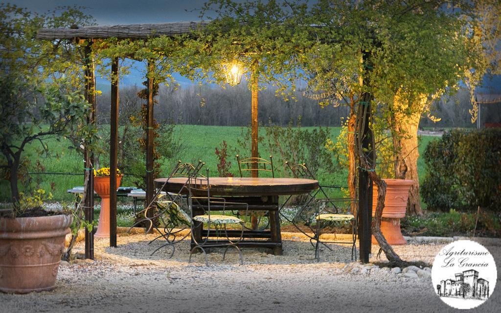 Agriturismo Castello La Grancia Di Spedaletto Pienza Exterior foto